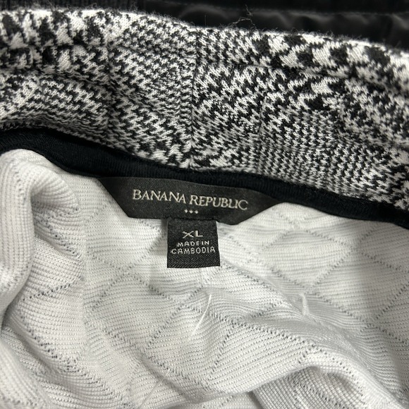 Banana Republic Women's Size XL Asymmetrical Quilted Moto Jacket Black and White - Picture 5 of 8
